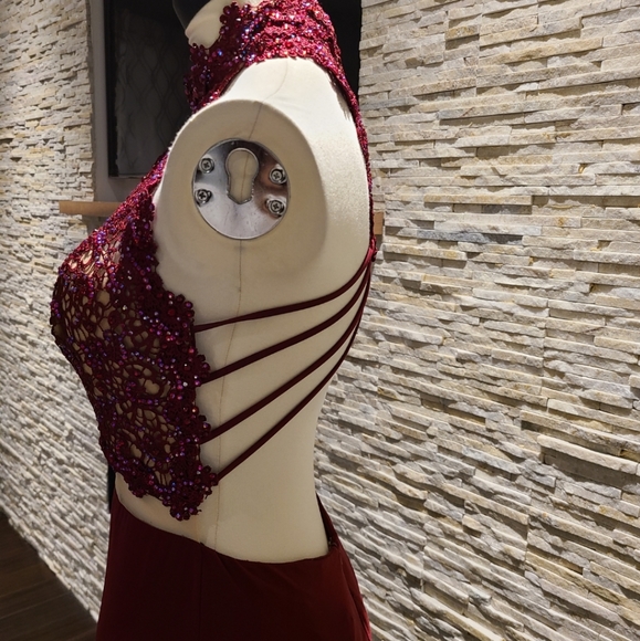 Alyce Paris Prom Wine Dress. - Picture 12 of 16